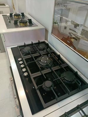 Stufa a gas a accensione automatica a 5 bruciatori per cucinare nelle cucine commerciali